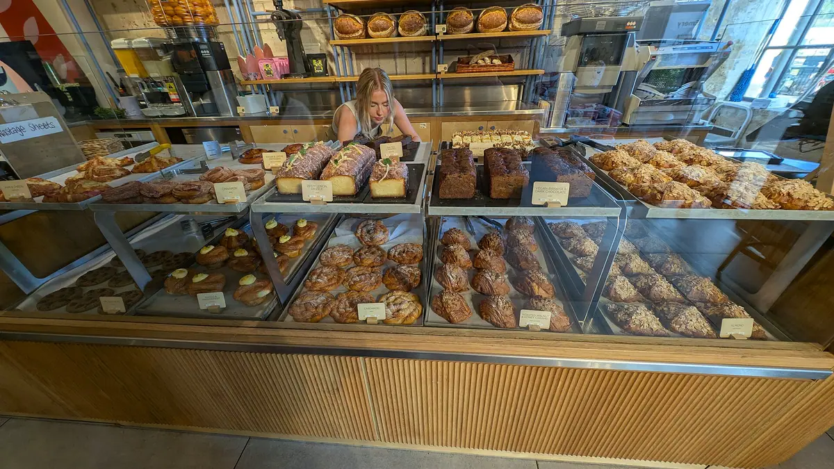 Birds – bakery in Ripley town centre